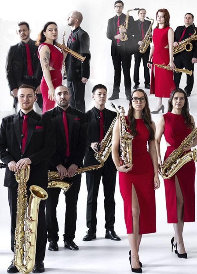 NOVO – 12. Мировые шедевры на 12 саксофонах